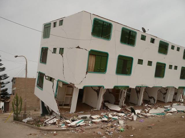Terremoto de Pisco Hotel Hostal Desplomado